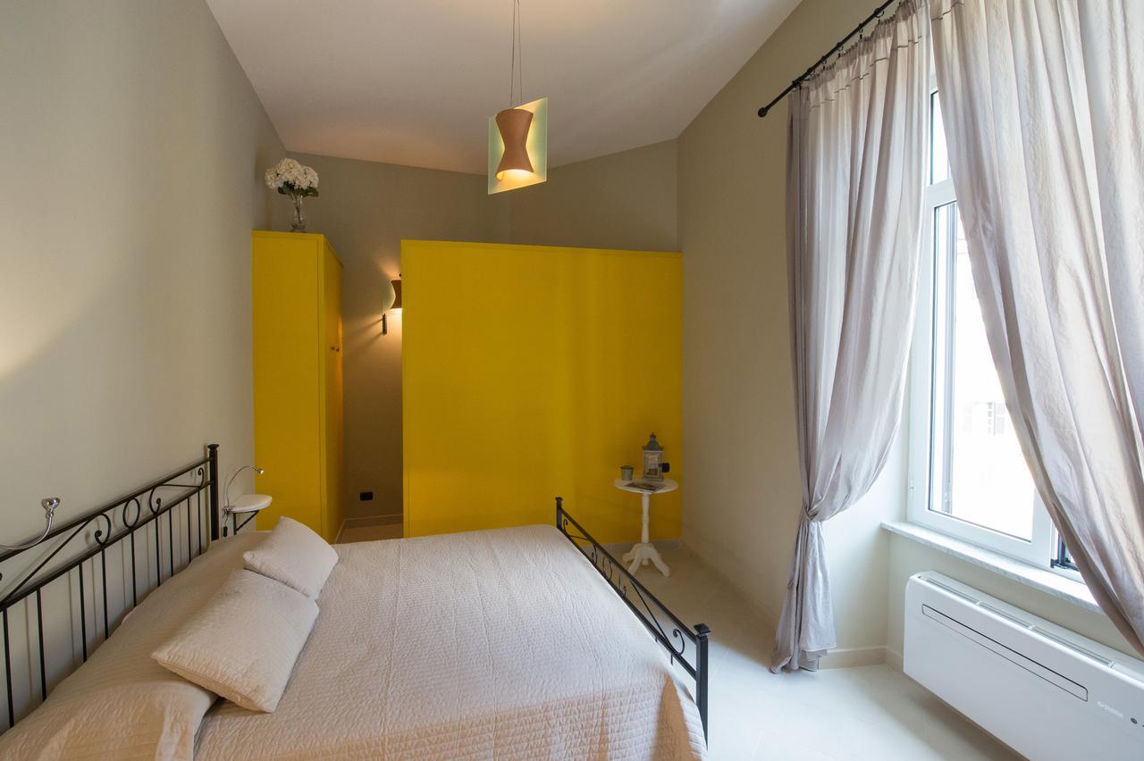 Duomo Regina Apartments Naples Exterior photo